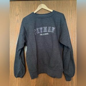 Cayman Islands cotton/poly crew neck sweatshirt. EUC. Size medium